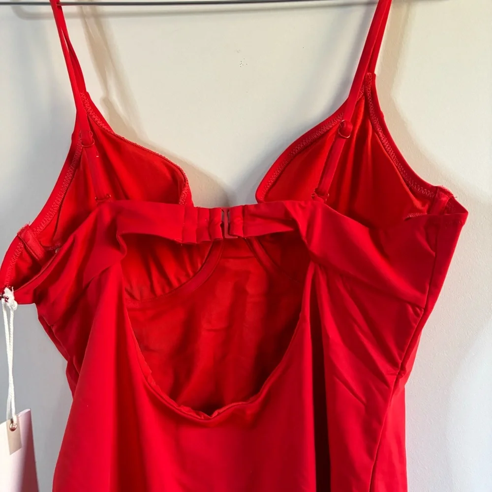 Good American Bright Poppy Red Show Off One Piece Swimsuit New with Tags